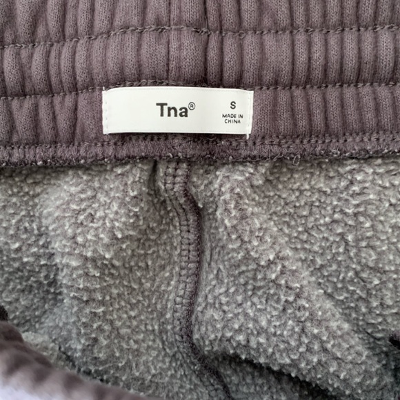 Aritzia TNA Jogger Sweatpants Size Small - Picture 6 of 9